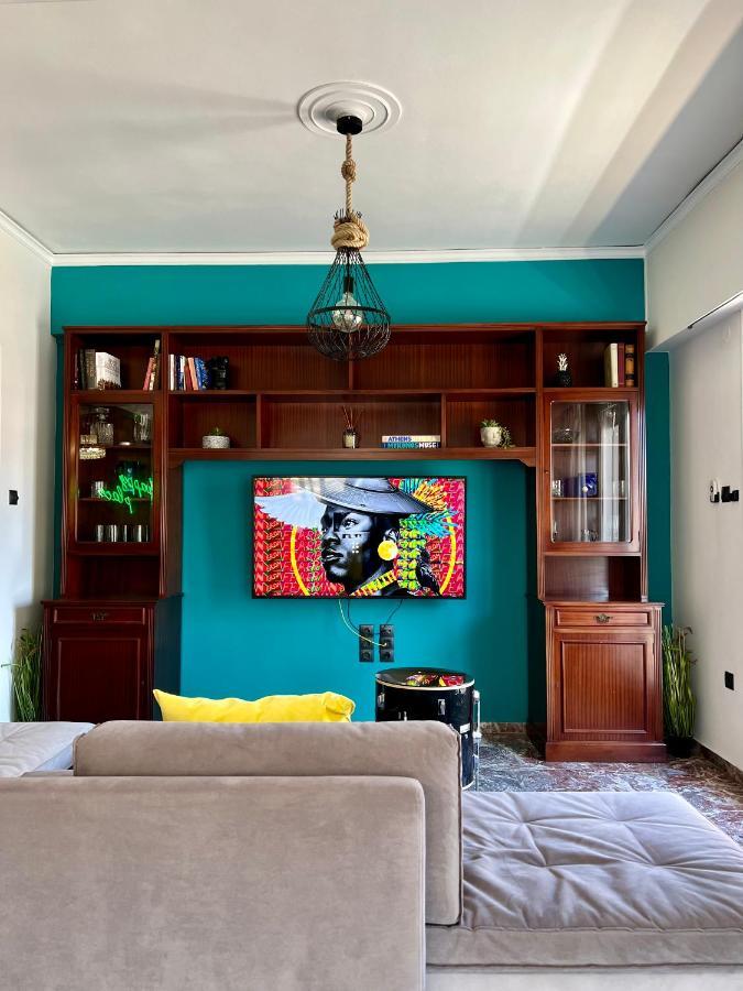 Happy Place! Big, Bright & Central - Ideal For Families And Groups Of Friends Патра Екстериор снимка